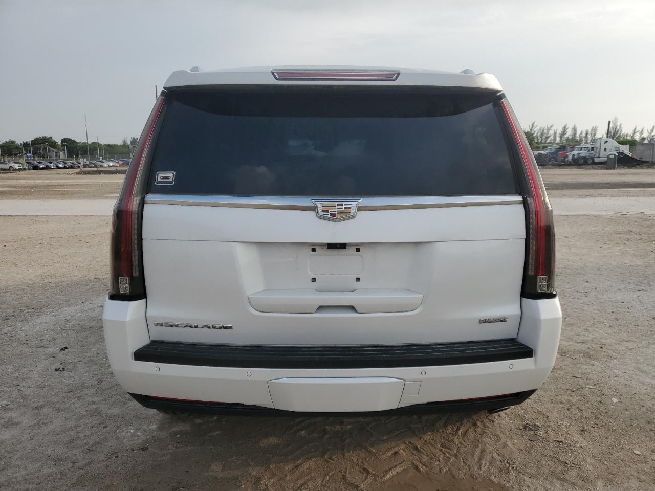 2017 Cadillac Escalade Platinum VIN: 1GYS3DKJXHR173863 Lot: 58814125