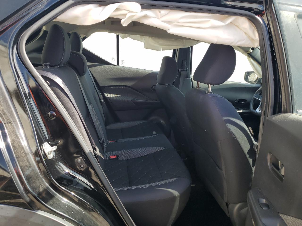 2018 Nissan Kicks S VIN: 3N1CP5CU0JL520730 Lot: 62984825