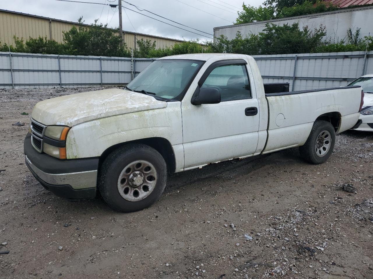 2007 Chevrolet Silverado C1500 Classic იყიდება Lexington-ში, KY - Rear End
