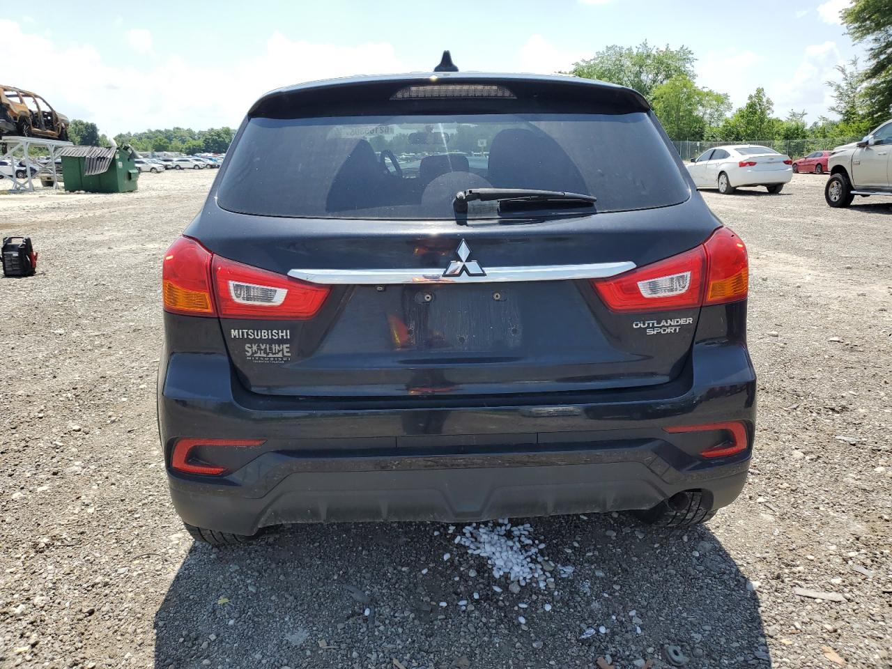 2018 Mitsubishi Outlander Sport Es VIN: JA4AR3AU5JZ009913 Lot: 62166305