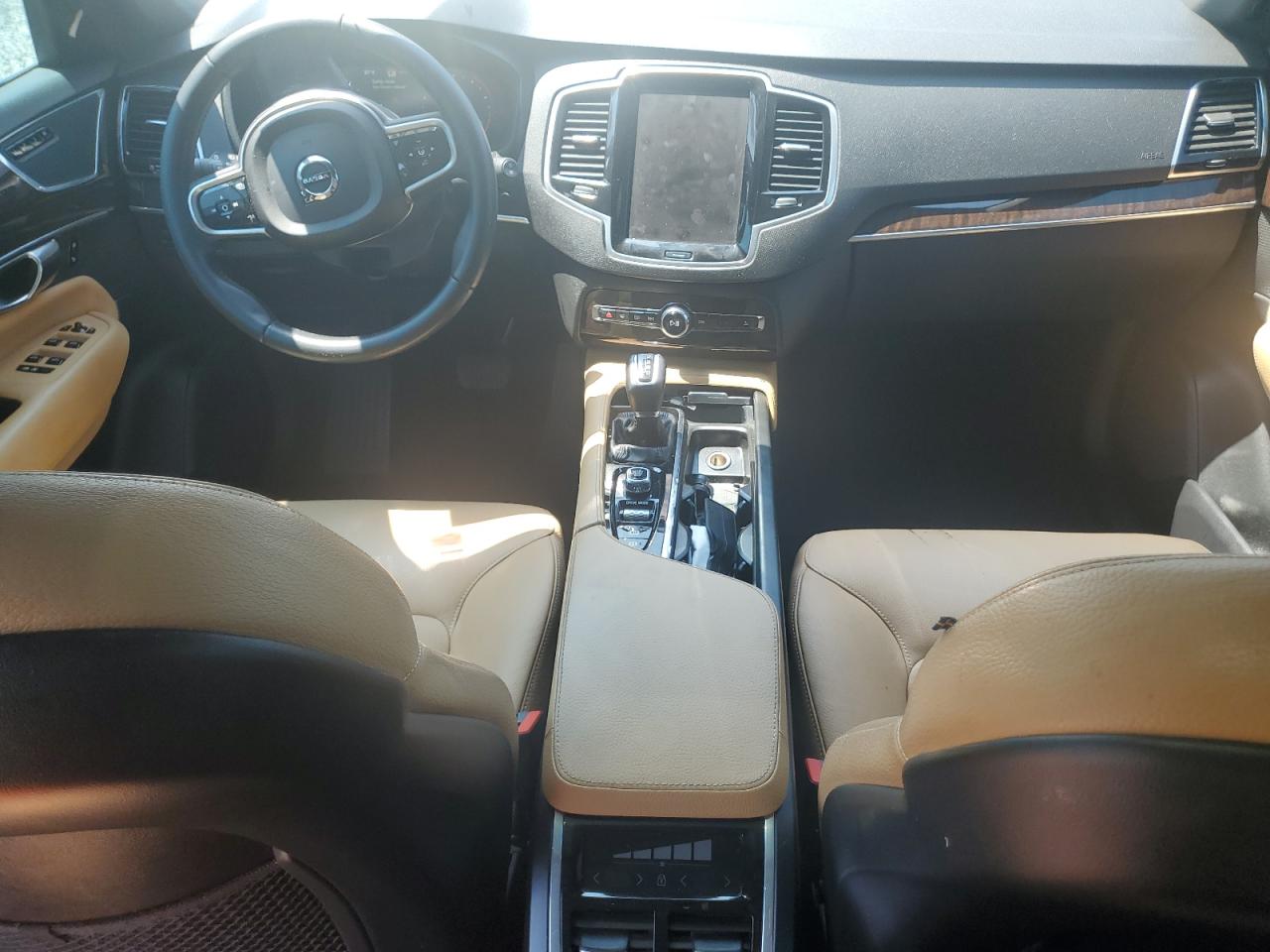 2018 Volvo Xc90 T6 VIN: YV4A22PK3J1391669 Lot: 62916195
