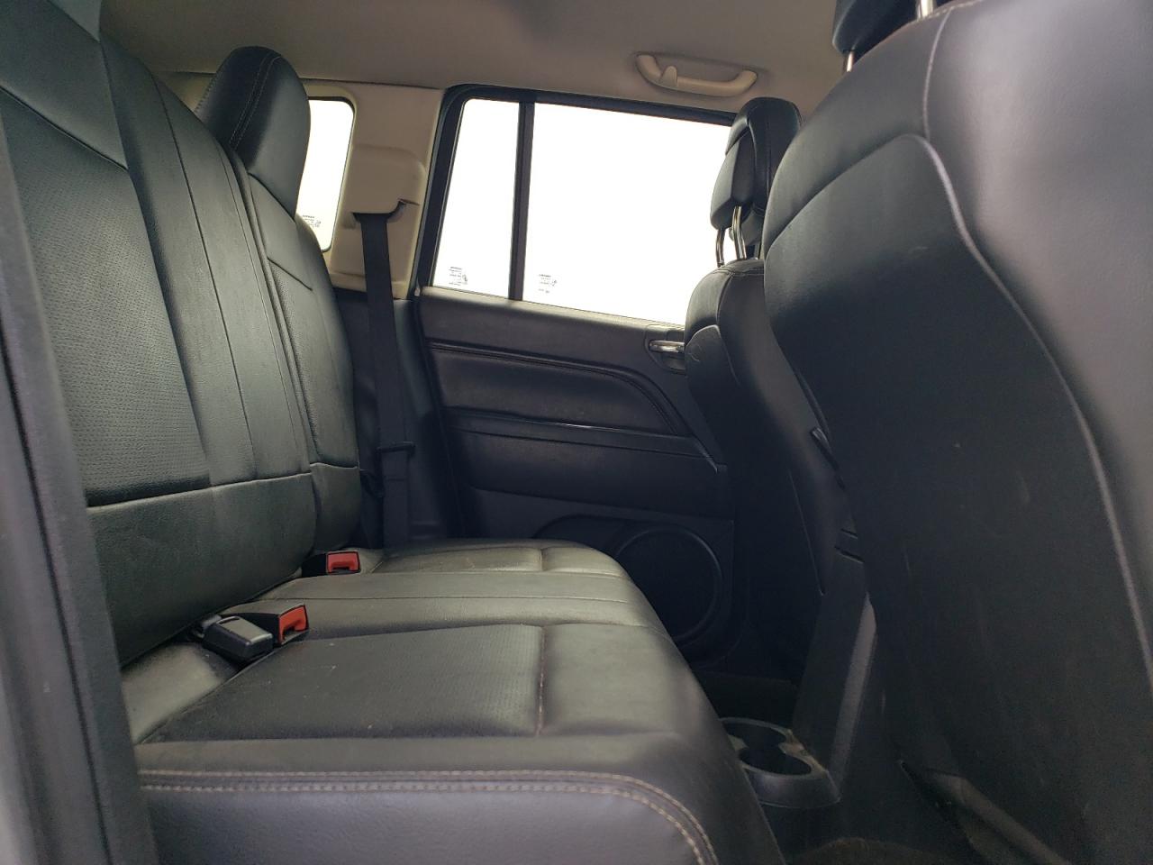 2015 Jeep Compass Sport VIN: 1C4NJDAB8FD354117 Lot: 62405175