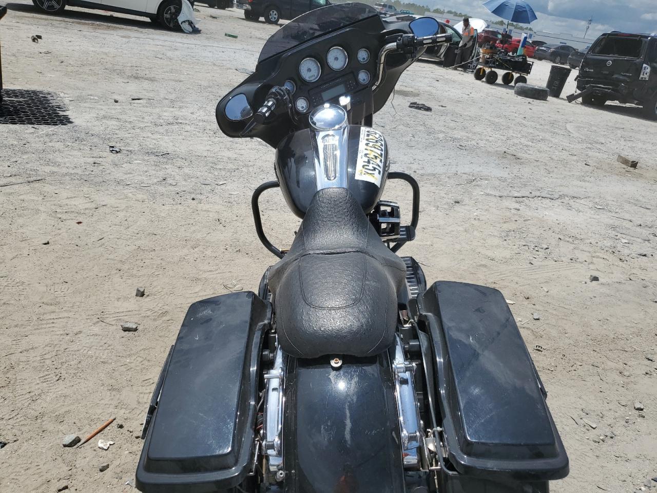 2011 Harley-Davidson Flhx VIN: 1HD1KBM19BB670424 Lot: 62697545