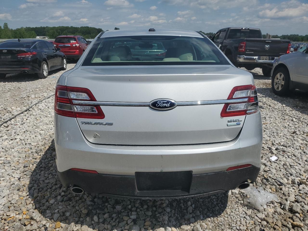 2014 Ford Taurus Sel VIN: 1FAHP2H87EG152835 Lot: 62416375
