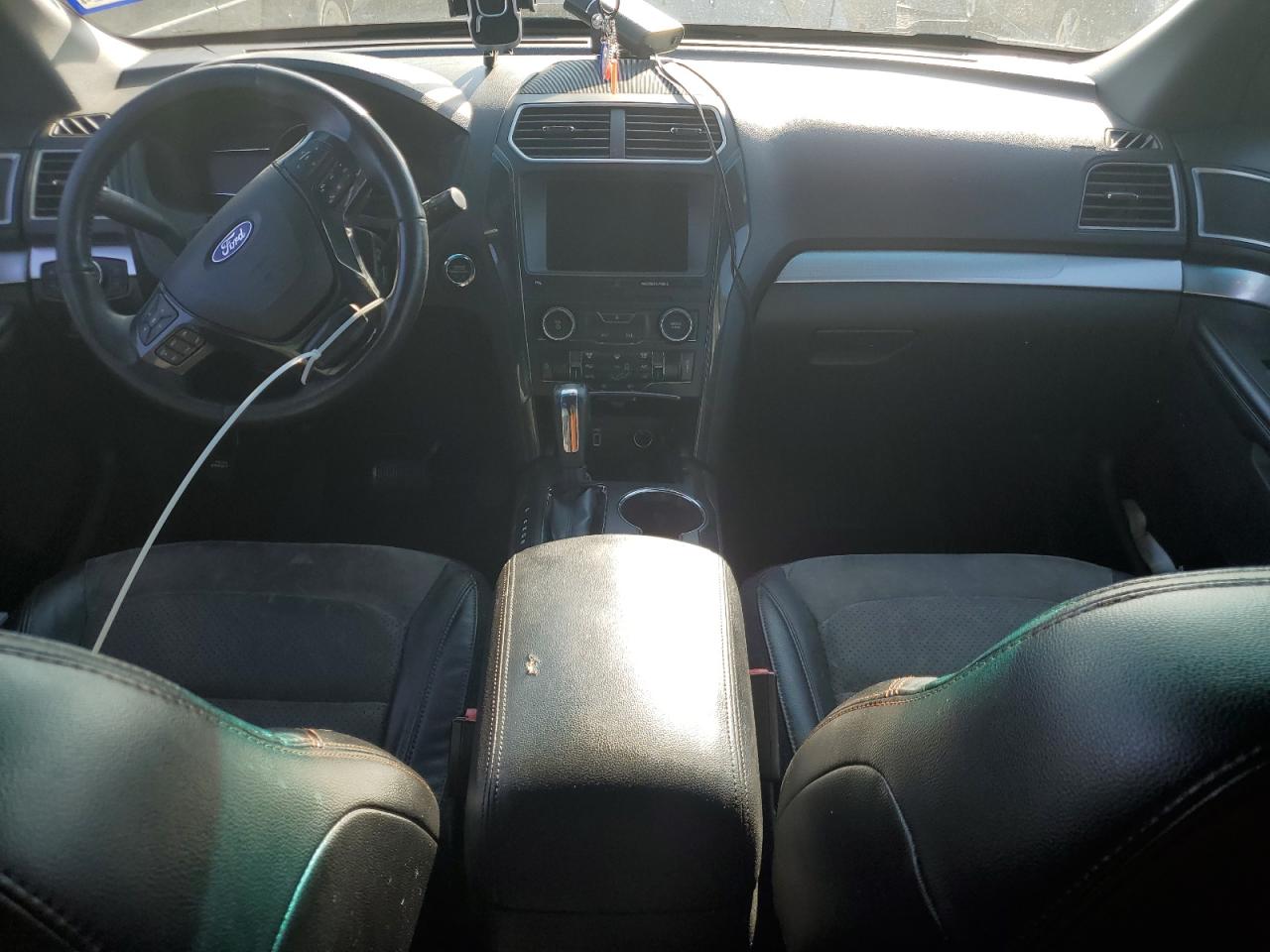 FORD EXPLORER 2017 VIN 1FM5K7D81HGA15775 zdjęcie 8
