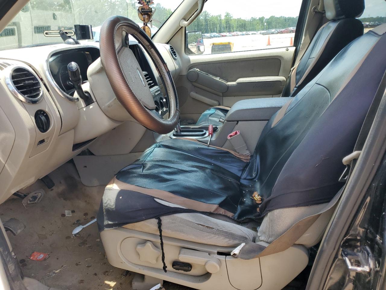 2006 Ford Explorer Xlt VIN: 1FMEU63E76UB01327 Lot: 60539635