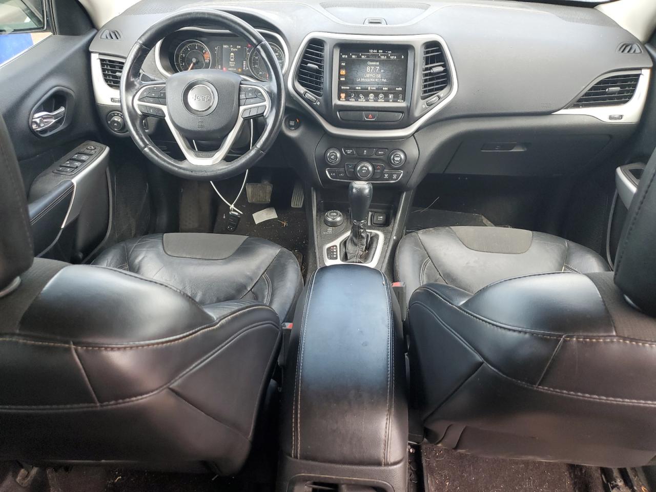 2018 Jeep Cherokee Latitude Plus VIN: 1C4PJMLB3JD570522 Lot: 62199995