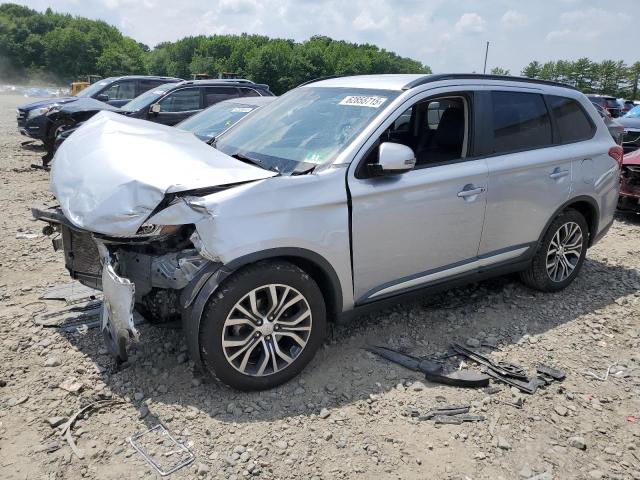  MITSUBISHI OUTLANDER 2016 Серебристый