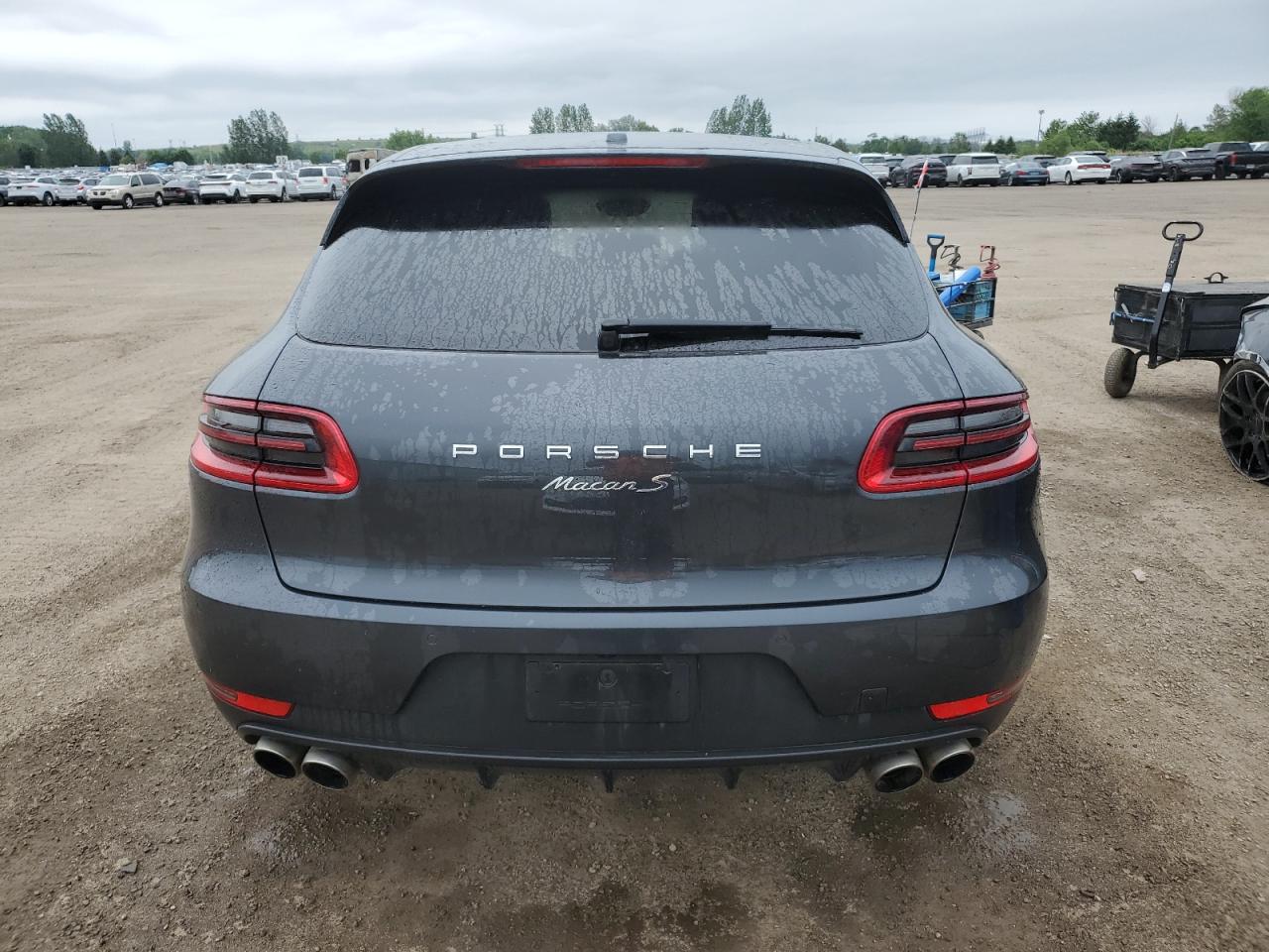 2017 Porsche Macan S VIN: WP1AB2A54HLB13656 Lot: 61009315