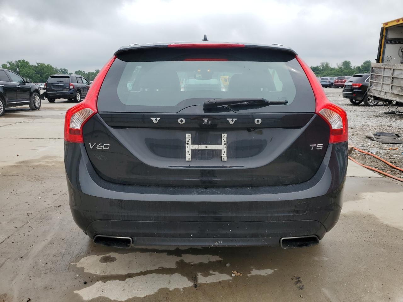 2017 Volvo V60 T5 Premier VIN: YV140MEK1H1333312 Lot: 60048425
