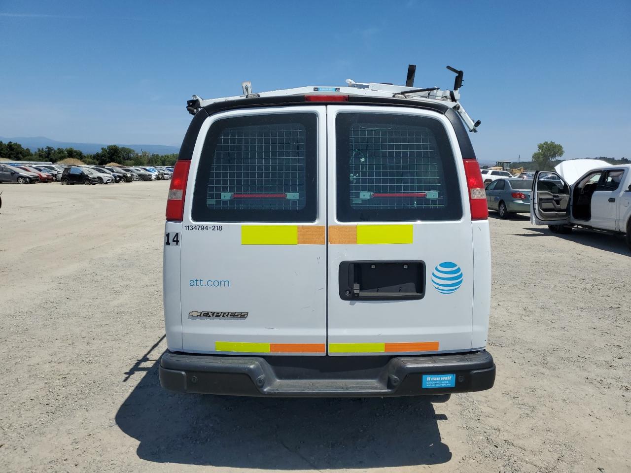 CHEVROLET EXPRESS 2018 VIN 1GCWGAFP9J1181238 zdjęcie 6