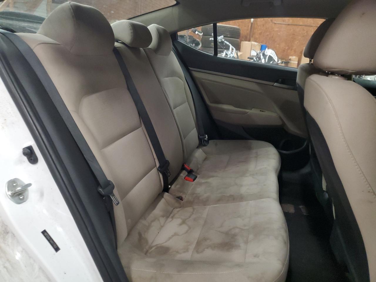 HYUNDAI ELANTRA 2017 VIN 5NPD84LF5HH177451 фото 10