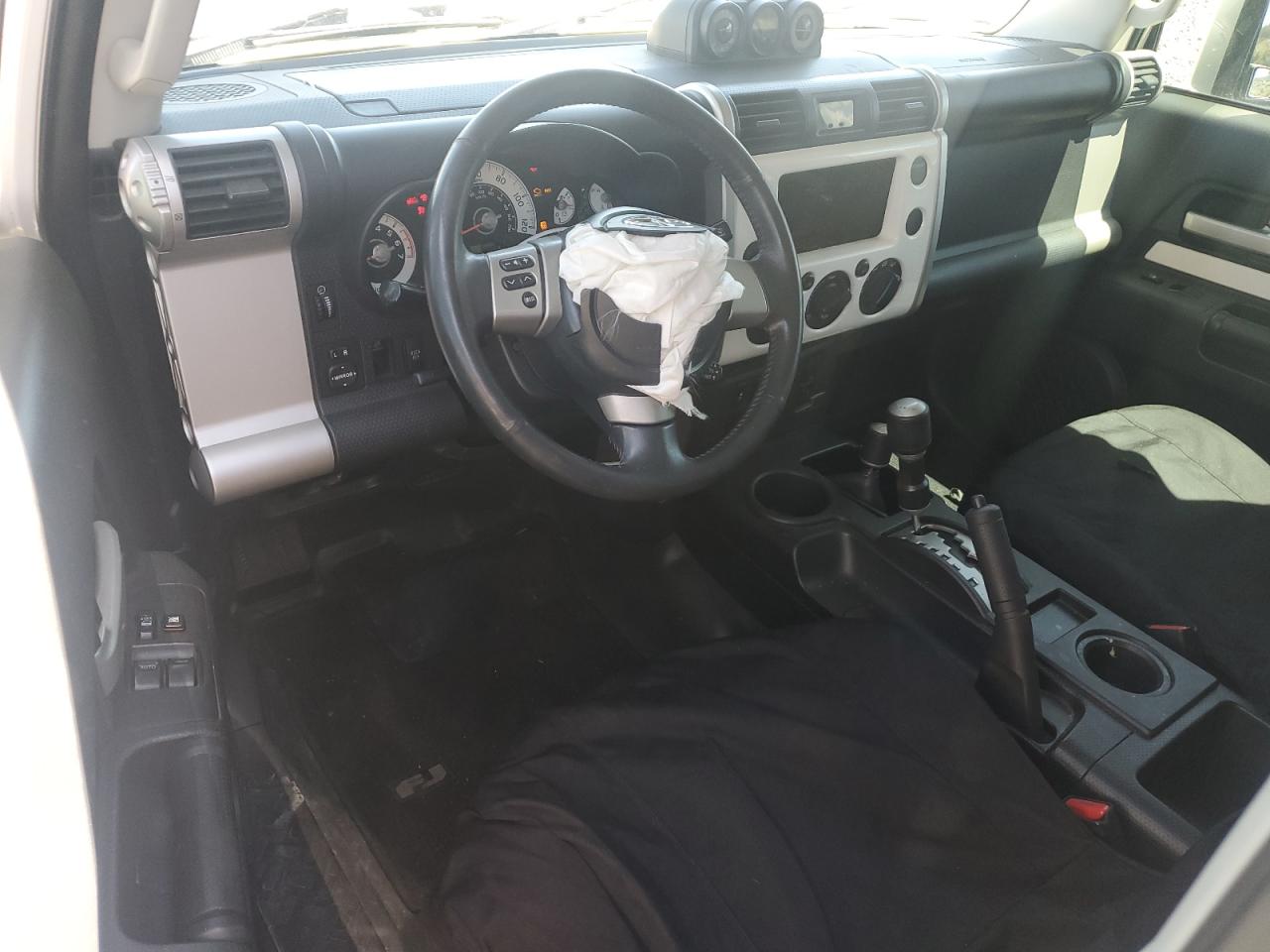 2010 Toyota Fj Cruiser VIN: JTEBU4BF2AK071353 Lot: 62897675