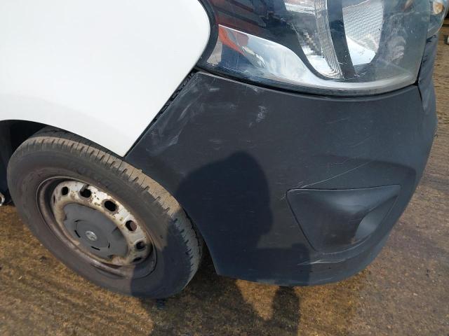 2015 VAUXHALL VIVARO CDT