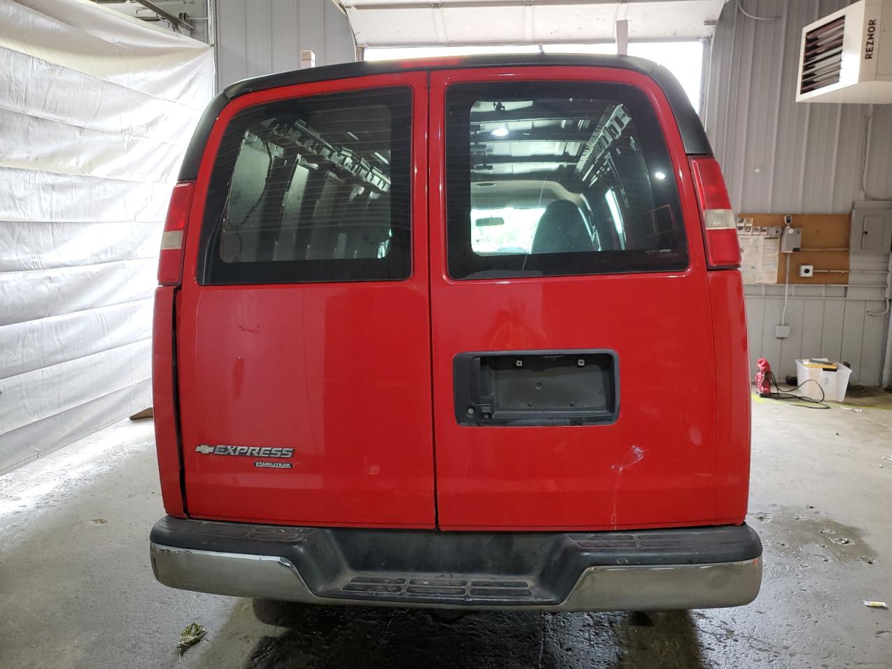 2015 Chevrolet Express G2500 VIN: 1GCWGFCF5F1178286 Lot: 61663895