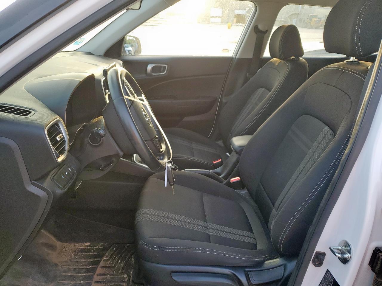 2021 Hyundai Venue Sel VIN: KMHRC8A39MU077711 Lot: 62075505