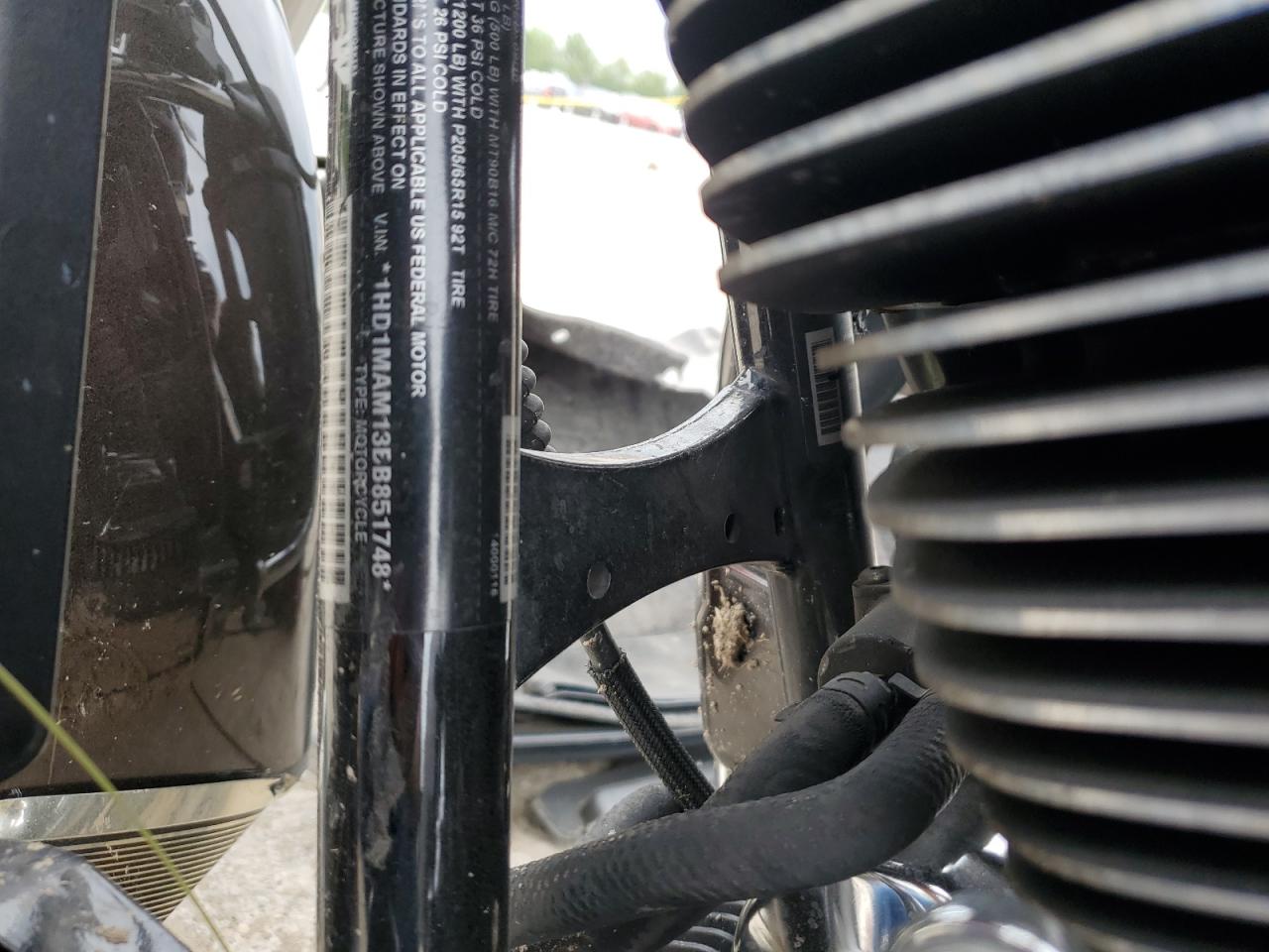 2011 Harley-Davidson Flhtcutg VIN: 1HD1MAM13BB851748 Lot: 59120175