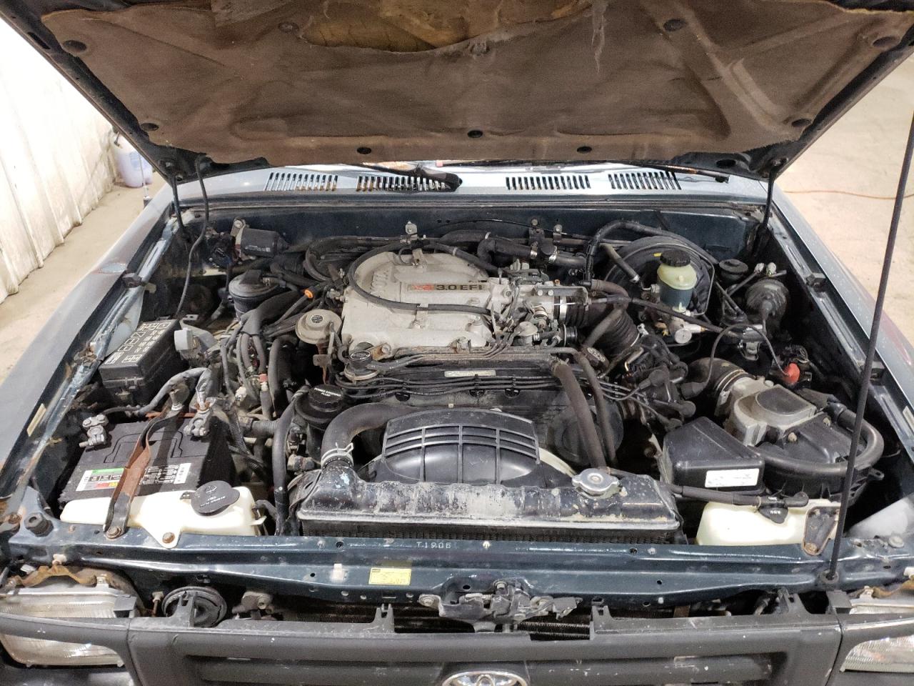 1993 Toyota Pickup 1/2 Ton Short Wheelbase Dx VIN: 4TAVN01D7PZ057127 Lot: 60927295
