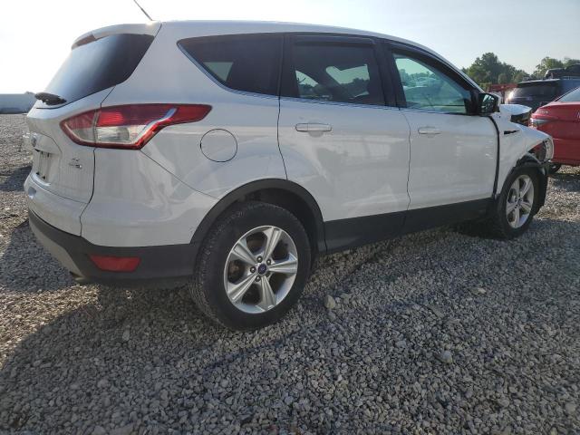 Паркетники FORD ESCAPE 2016 Белы