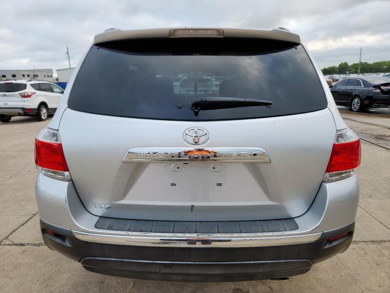  TOYOTA HIGHLANDER 2013 Srebrny