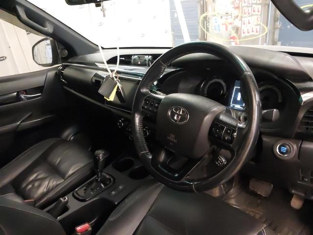 2018 TOYOTA HILUX INVI