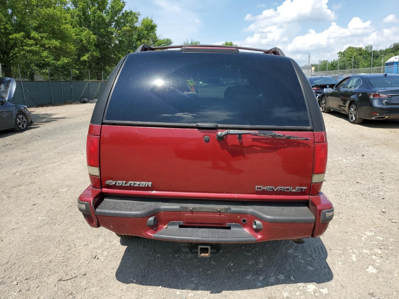 1999 Chevrolet Blazer VIN: 1GNCS13W3X2108129 Lot: 62589835