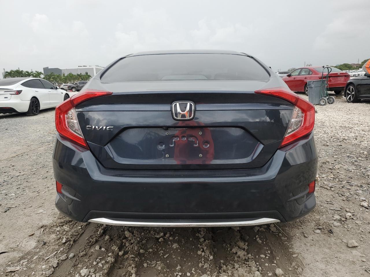 2020 Honda Civic Lx VIN: 19XFC2F68LE015995 Lot: 62934995