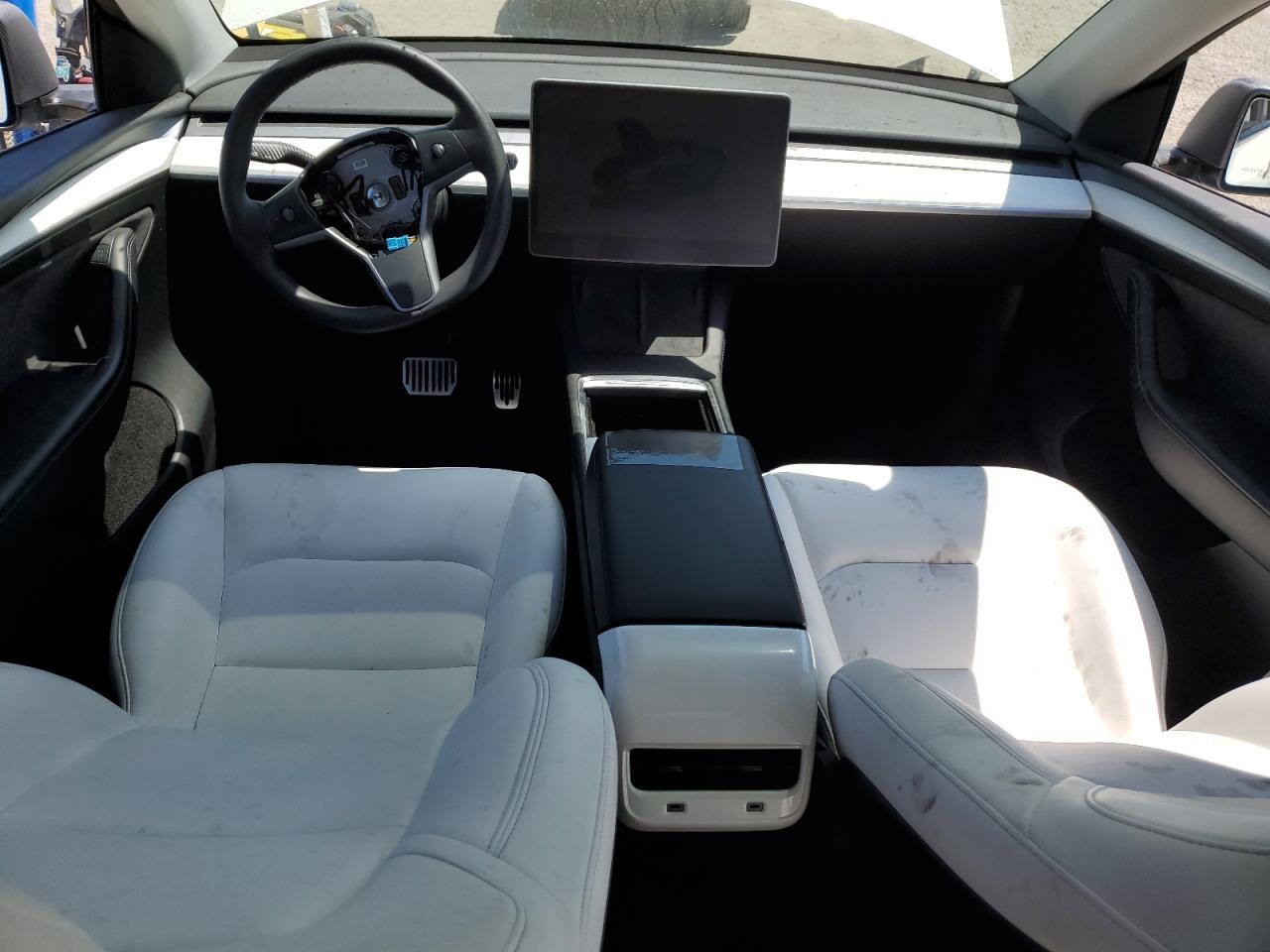 2023 Tesla Model Y VIN: 7SAYGDEE9PF660224 Lot: 62928495