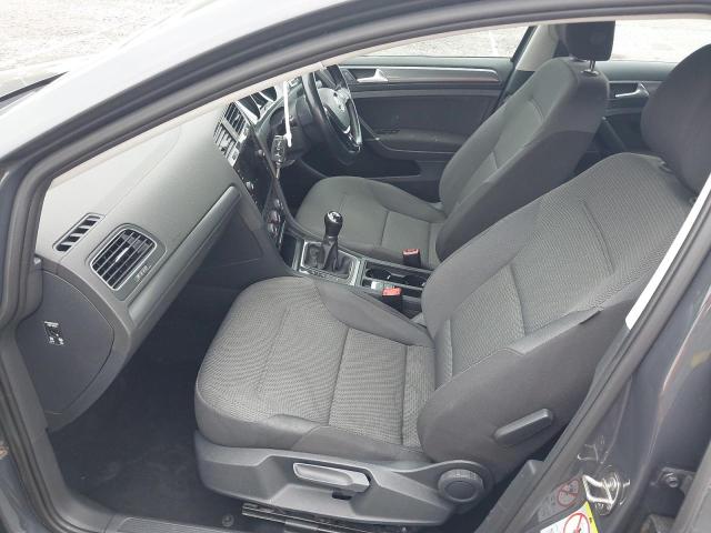 2017 VOLKSWAGEN GOLF SE NA
