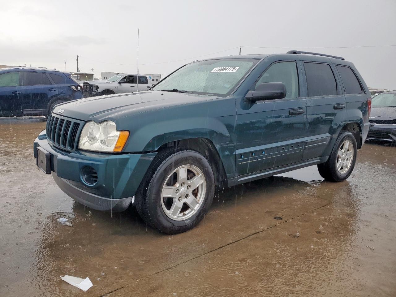 2005 Jeep Grand Cherokee Laredo продається в Grand Prairie, TX - Side