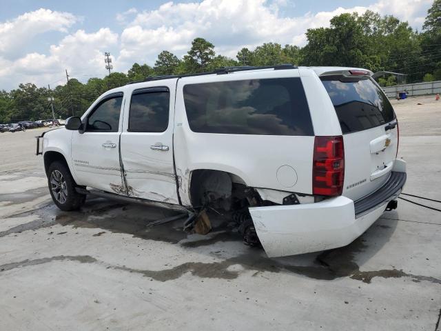  CHEVROLET SUBURBAN 2013 Biały