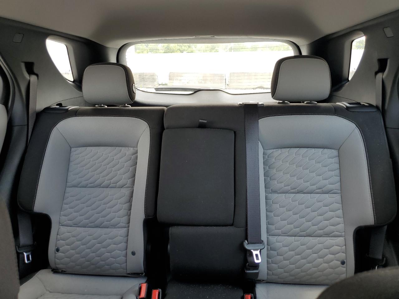 CHEVROLET EQUINOX 2018 VIN 2GNAXHEV0J6276570 фото 10