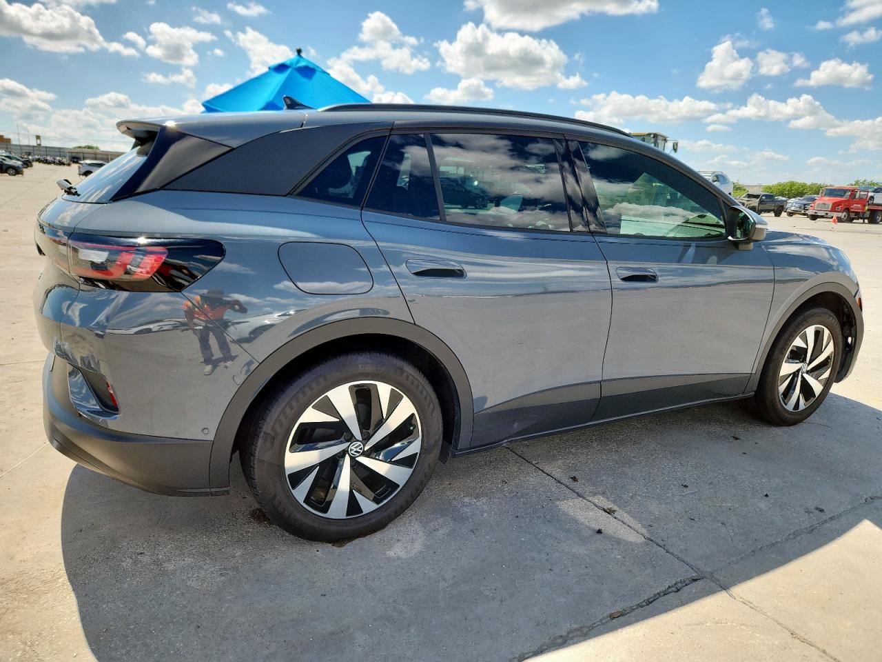 VOLKSWAGEN ID.4 2024 VIN 1V2BMPE81RC002354 фото 3