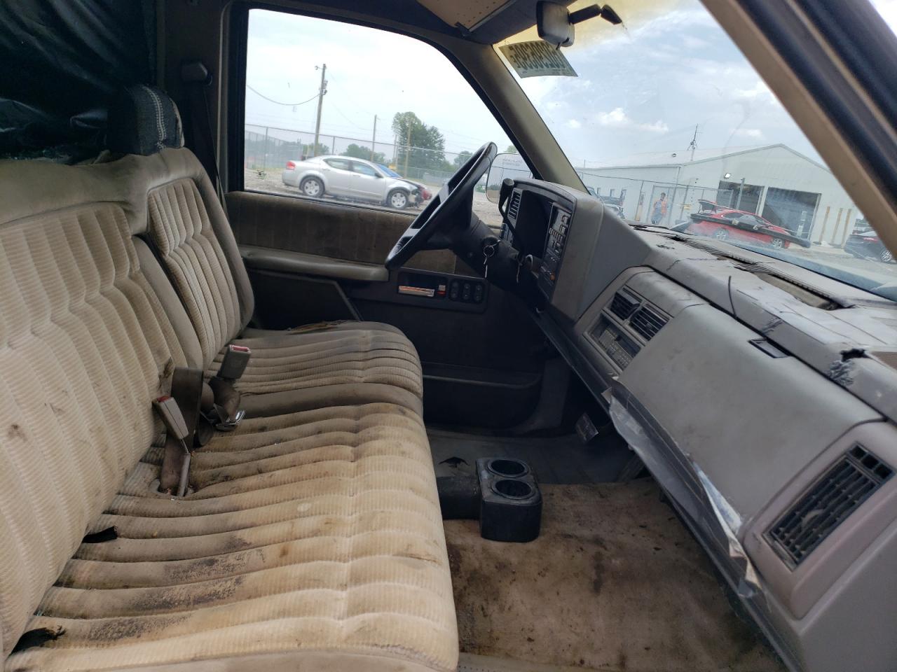 1992 GMC Sierra C1500 VIN: 1GTEC14K7NE501489 Lot: 60296395