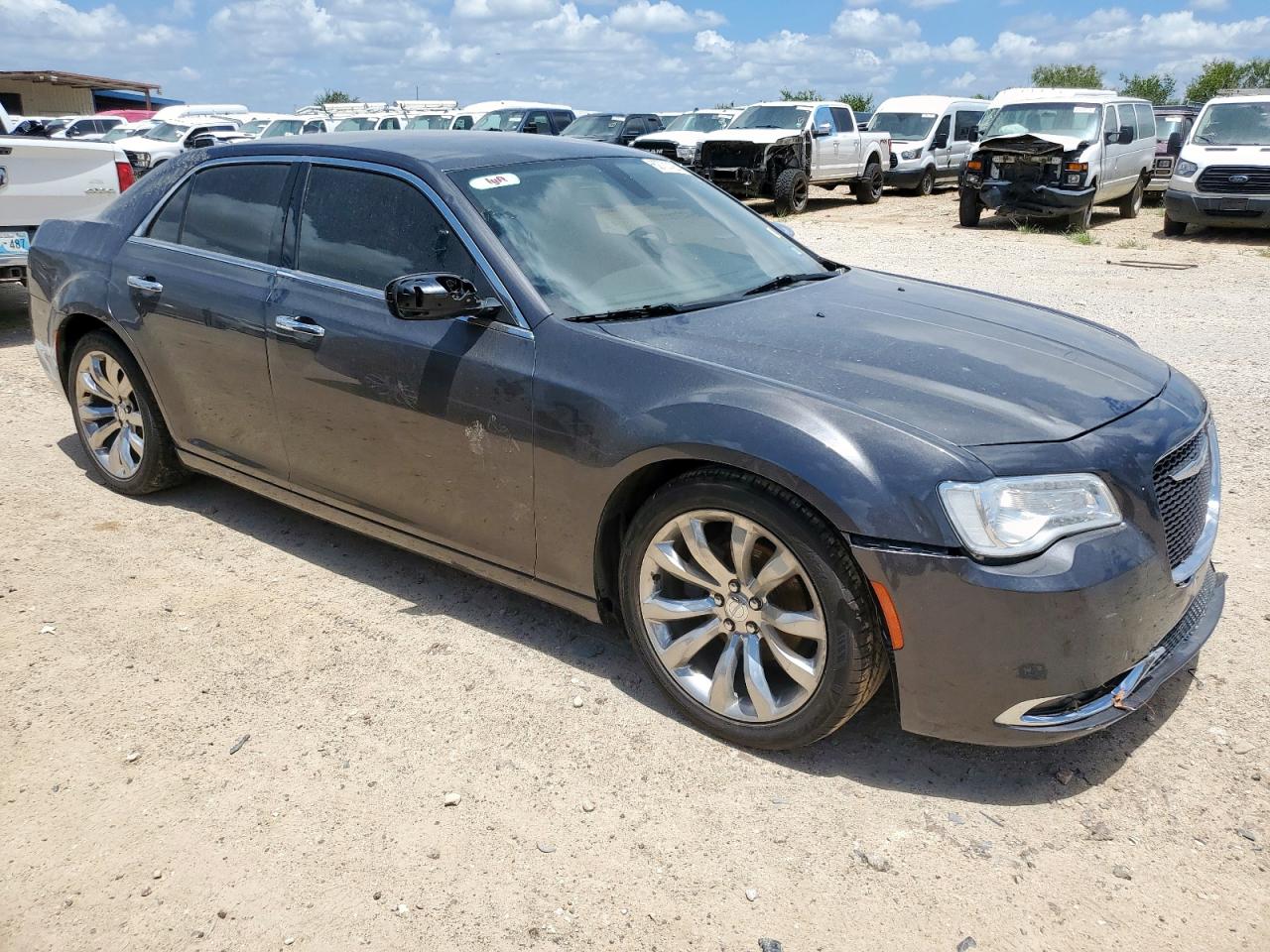 CHRYSLER 300 2018 VIN 2C3CCAEGXJH140221 фото 4