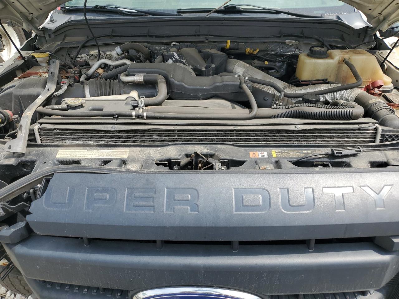 2015 Ford F550 Super Duty VIN: 1FDUF5HTXFED28450 Lot: 62731985