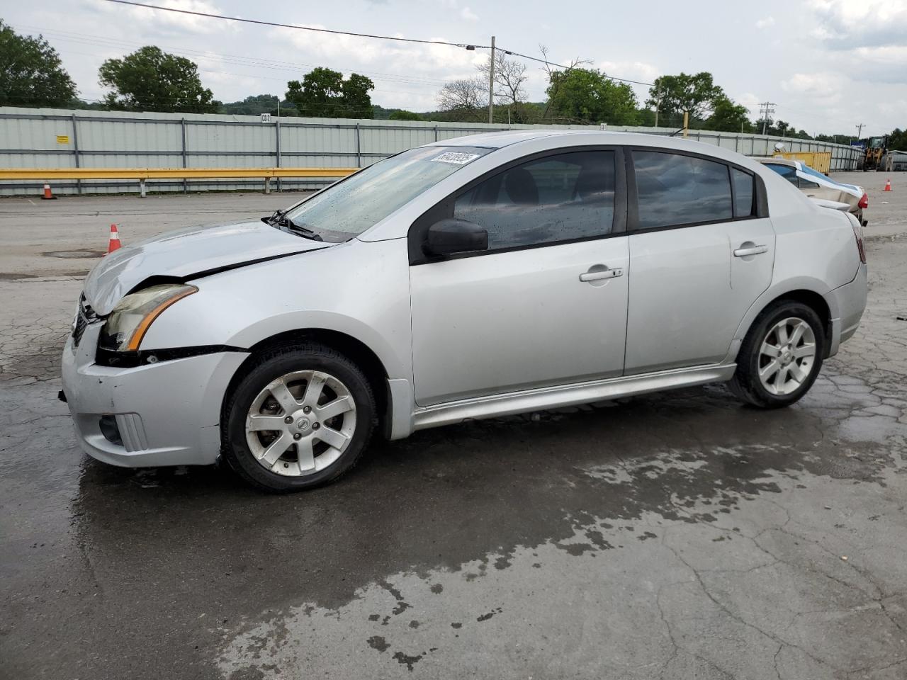 2010 Nissan Sentra 2.0 na sprzedaż w Lebanon, TN - Front End