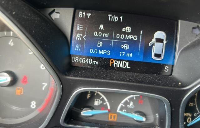Sedans FORD FOCUS 2015 White