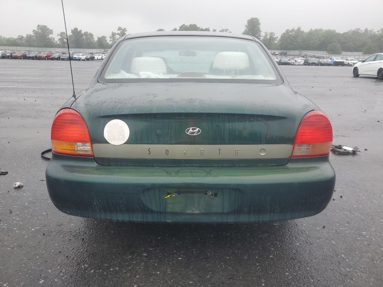 2001 Hyundai Sonata Gl VIN: KMHWF25S51A393869 Lot: 60881095