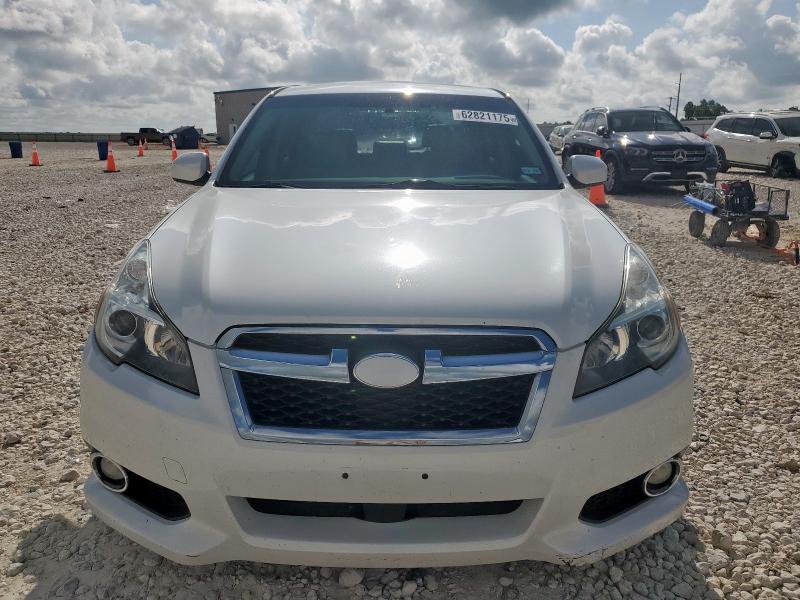  SUBARU LEGACY 2014 Biały