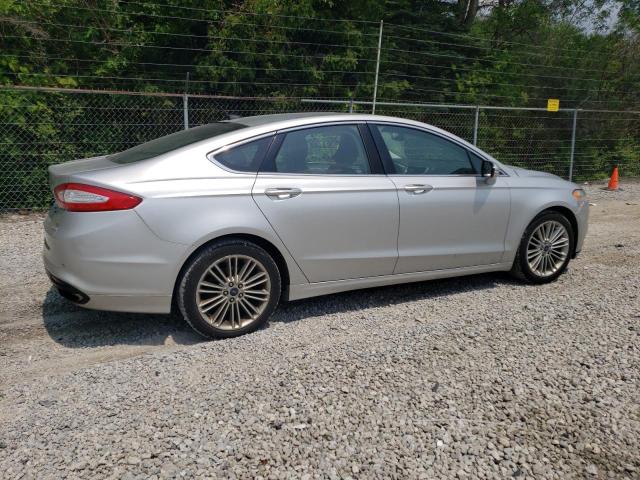  FORD FUSION 2016 Srebrny