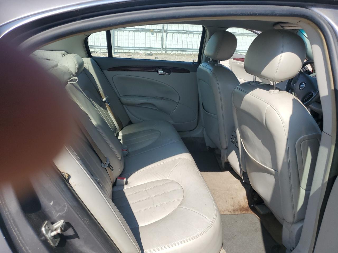 2018 Buick Lucerne Cxl VIN: 1G4HD57277U216390 Lot: 61967805