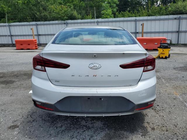  HYUNDAI ELANTRA 2019 Srebrny