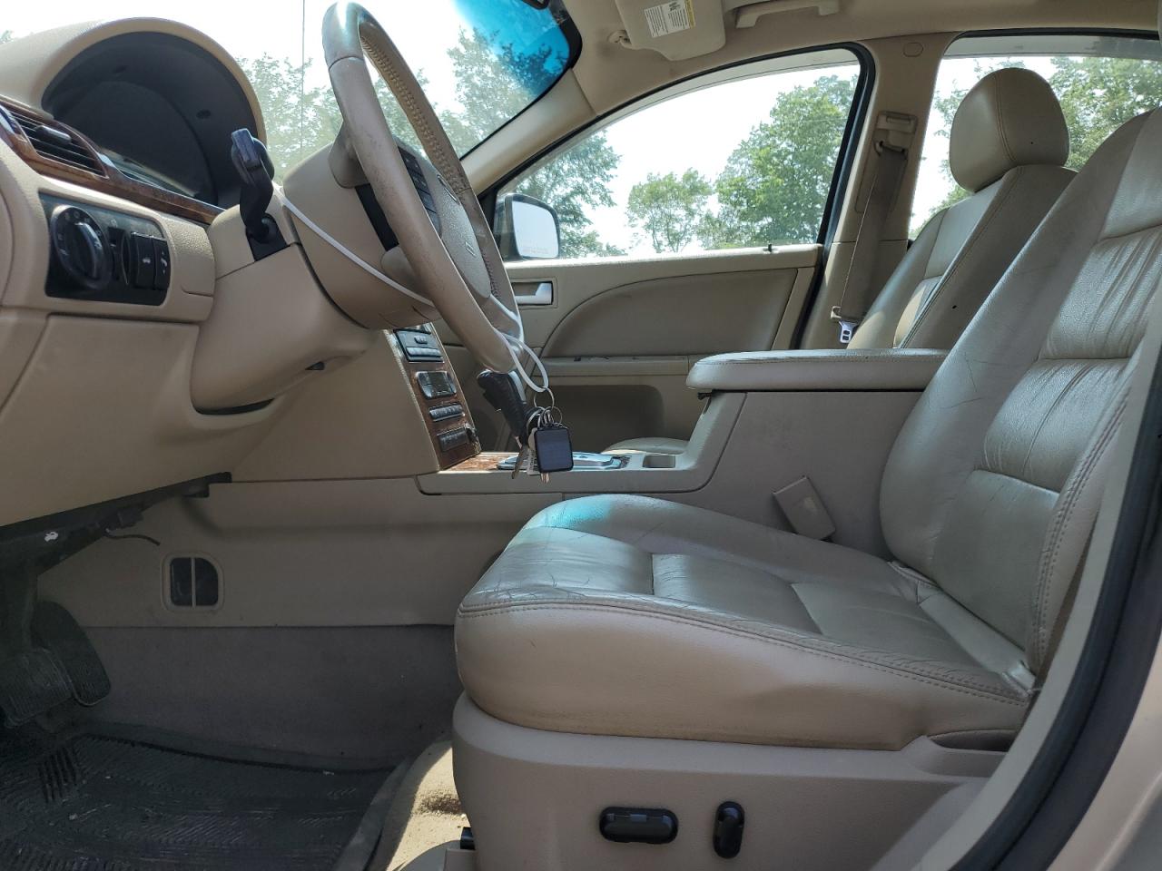 2005 Ford Five Hundred Limited VIN: 1FAFP28195G140275 Lot: 60322115