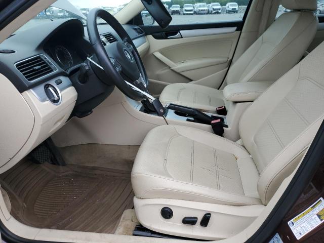 Sedans VOLKSWAGEN PASSAT 2013 Burgundy