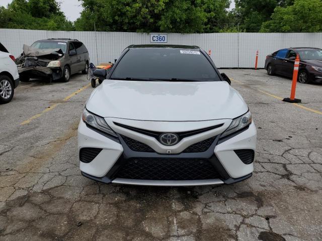 TOYOTA CAMRY 2018 Biały