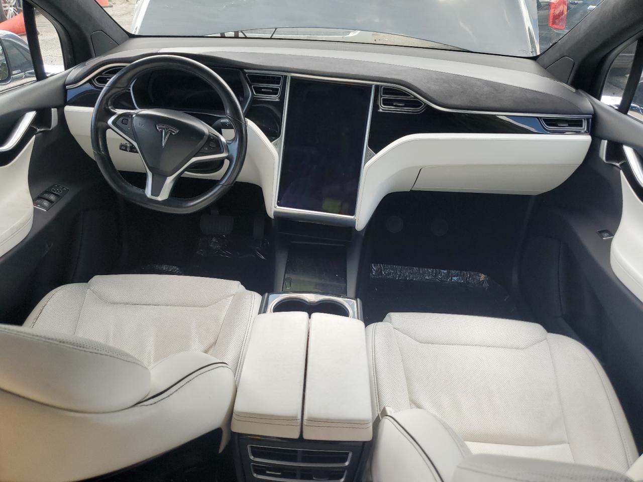 2016 Tesla Model X VIN: 5YJXCAE21GF016161 Lot: 61374195