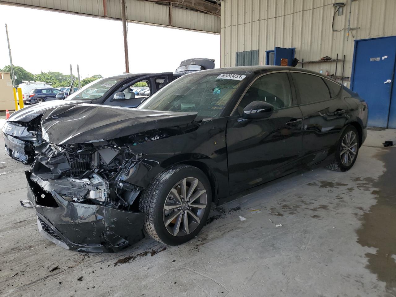 Фото: 19UDE4H28SA008653