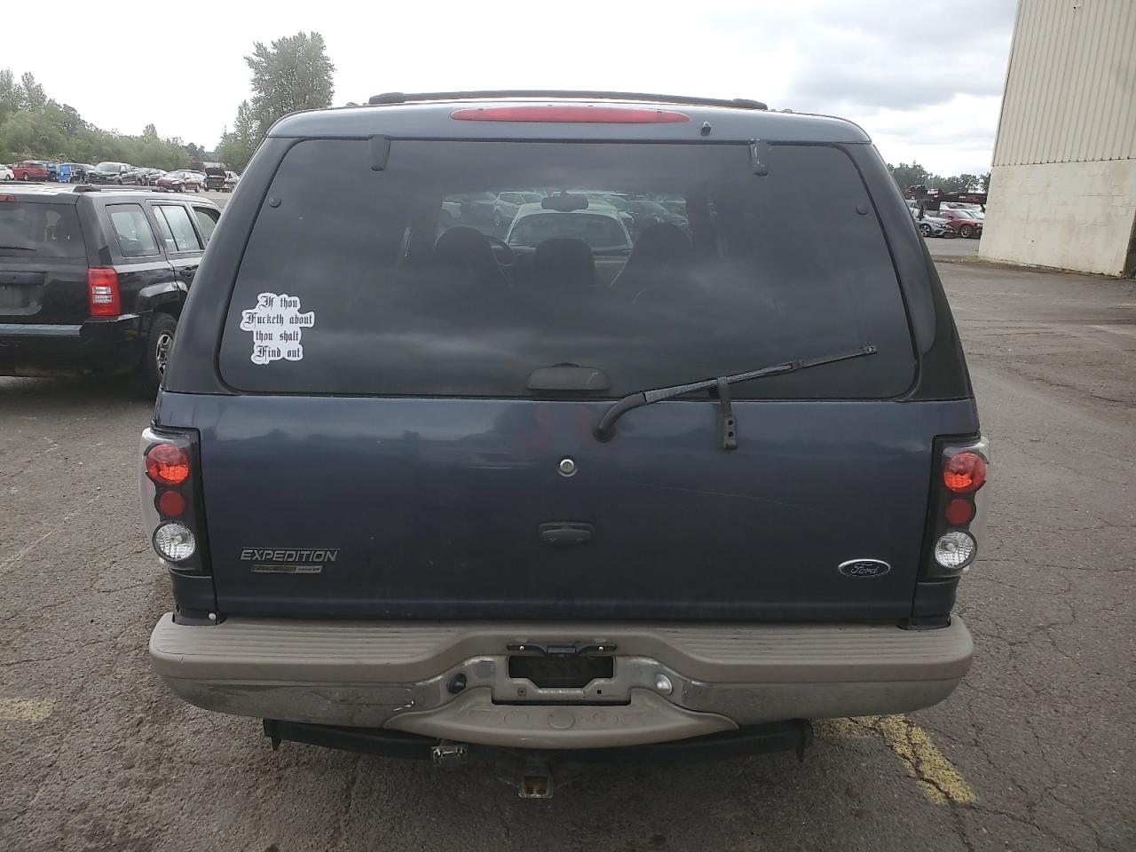 2001 Ford Expedition Eddie Bauer VIN: 1FMPU18L81LB27937 Lot: 59130755