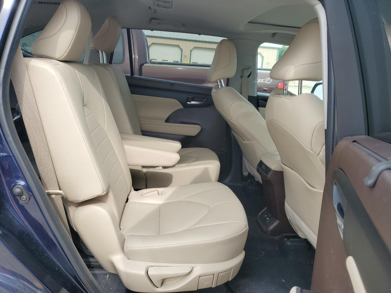 2021 Toyota Highlander Xle VIN: 5TDGZRBH1MS070637 Lot: 60244625